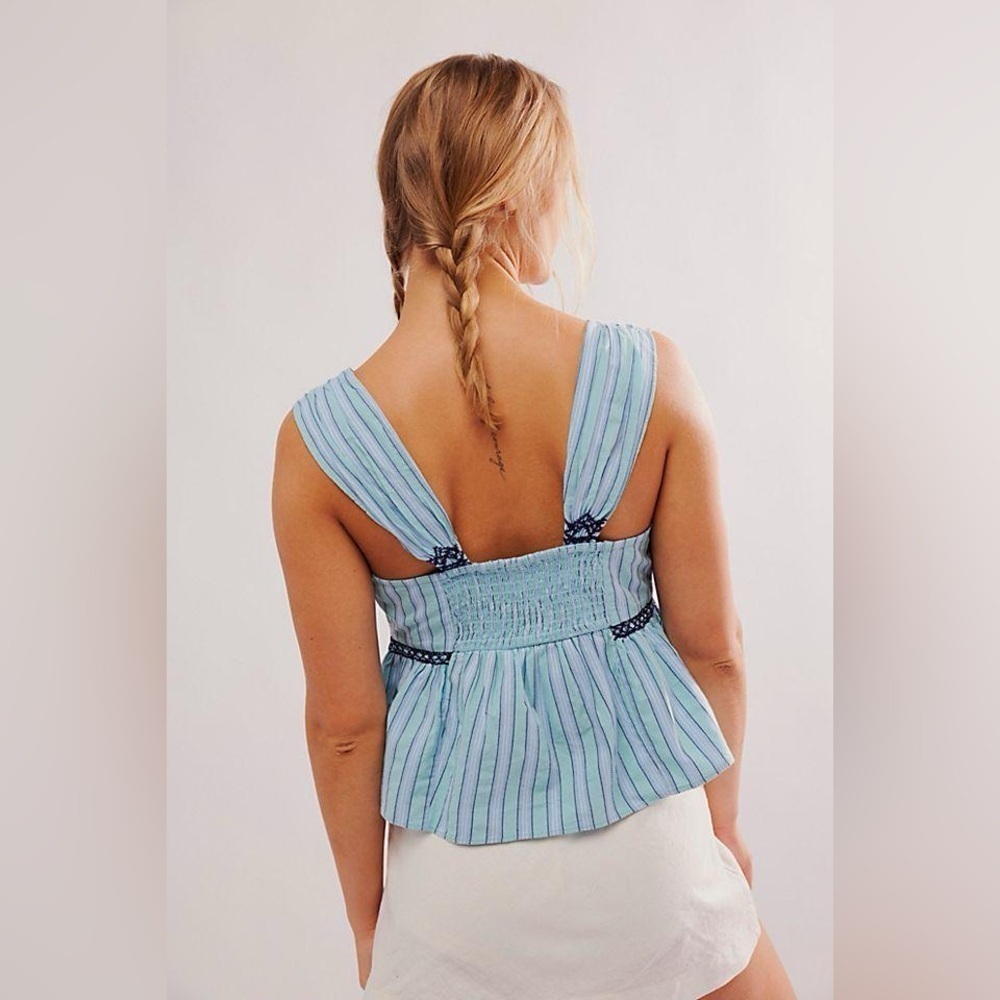 Free People Locked On You Smocked Top NWOT - Picture 2 of 7